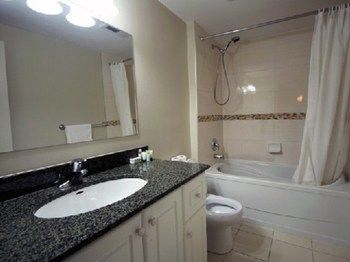 Apartment Park - Element Toronto